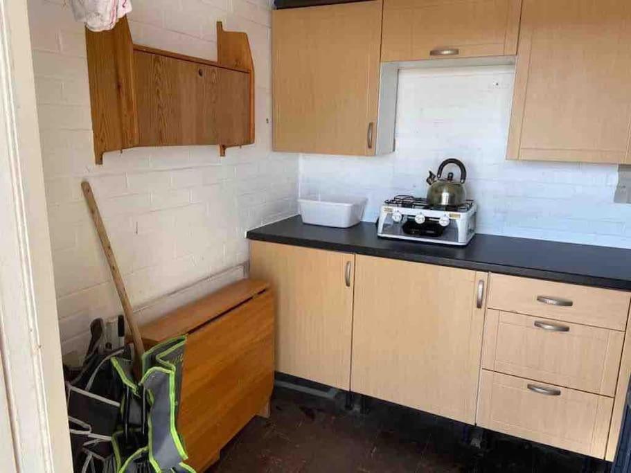 Spacious 5 Large Bedroom Victorian House - Beach 2 Miles 浦耳 外观 照片